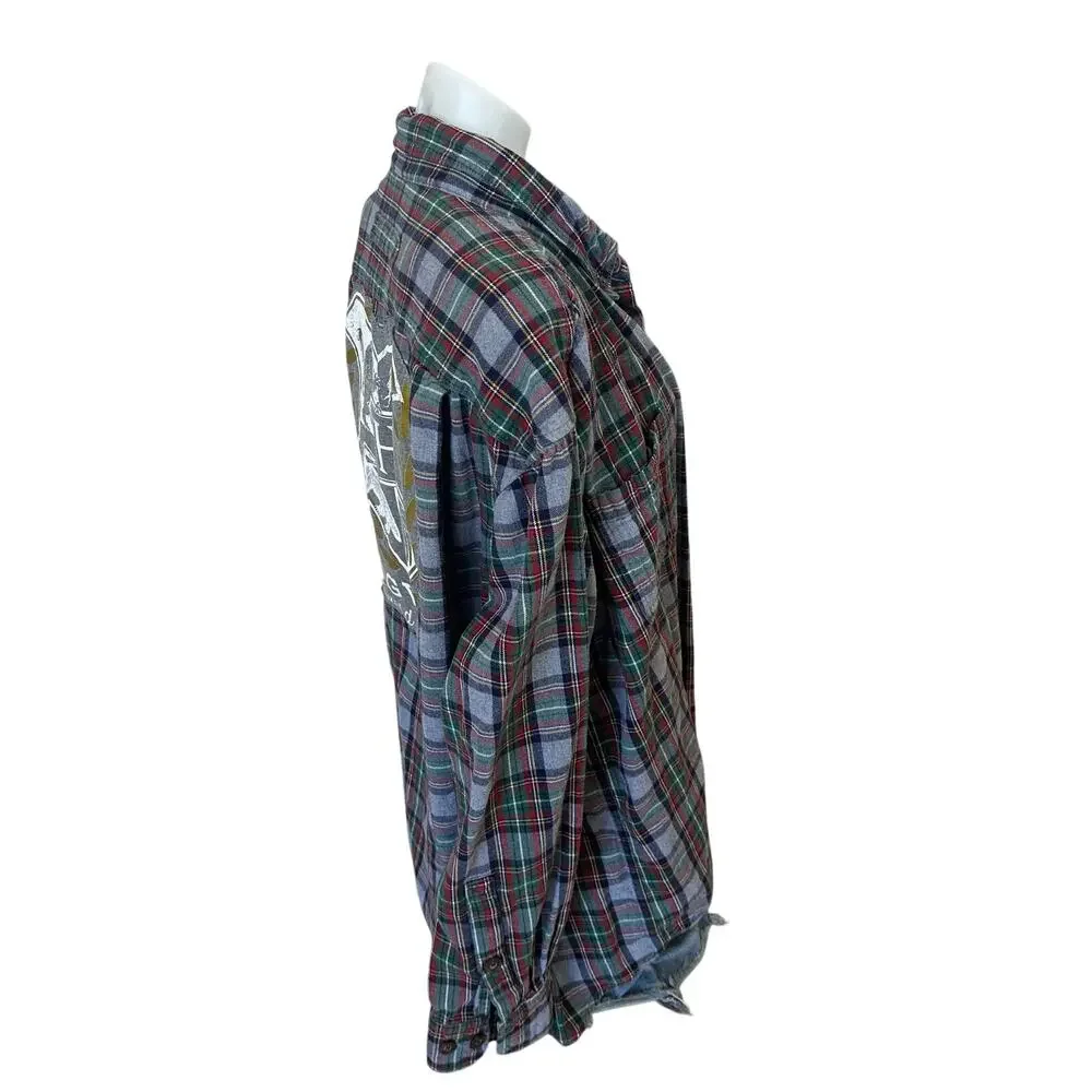 Harry Potter Plaid Flannel Shirt XL Oversize Unique Hogwarts Coat of Arms Wizard - Picture 3 of 6